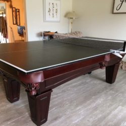 Beautiful Table.... almost new.